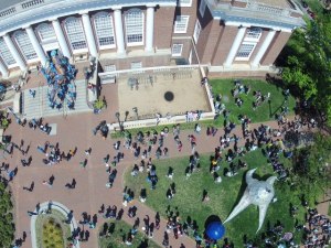 551274_592899150722239_1924240954_n